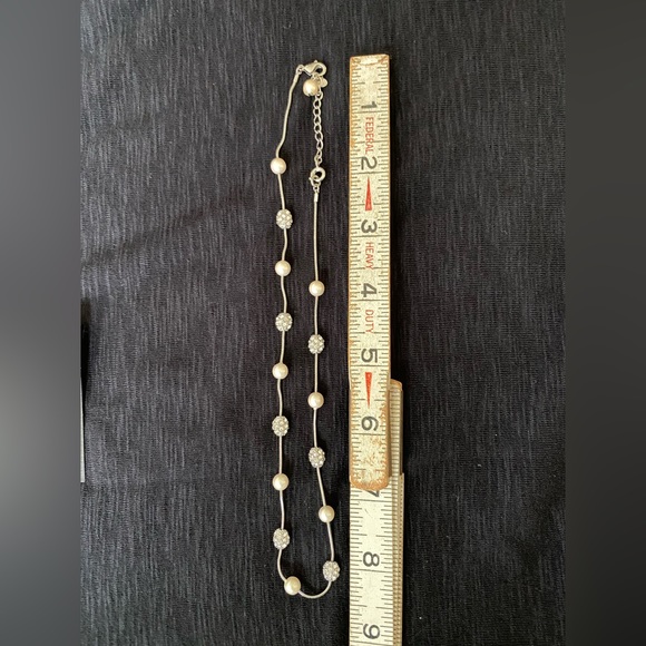 Monet faux pearl & rhinestone necklace with extender silver - Picture 5 of 6